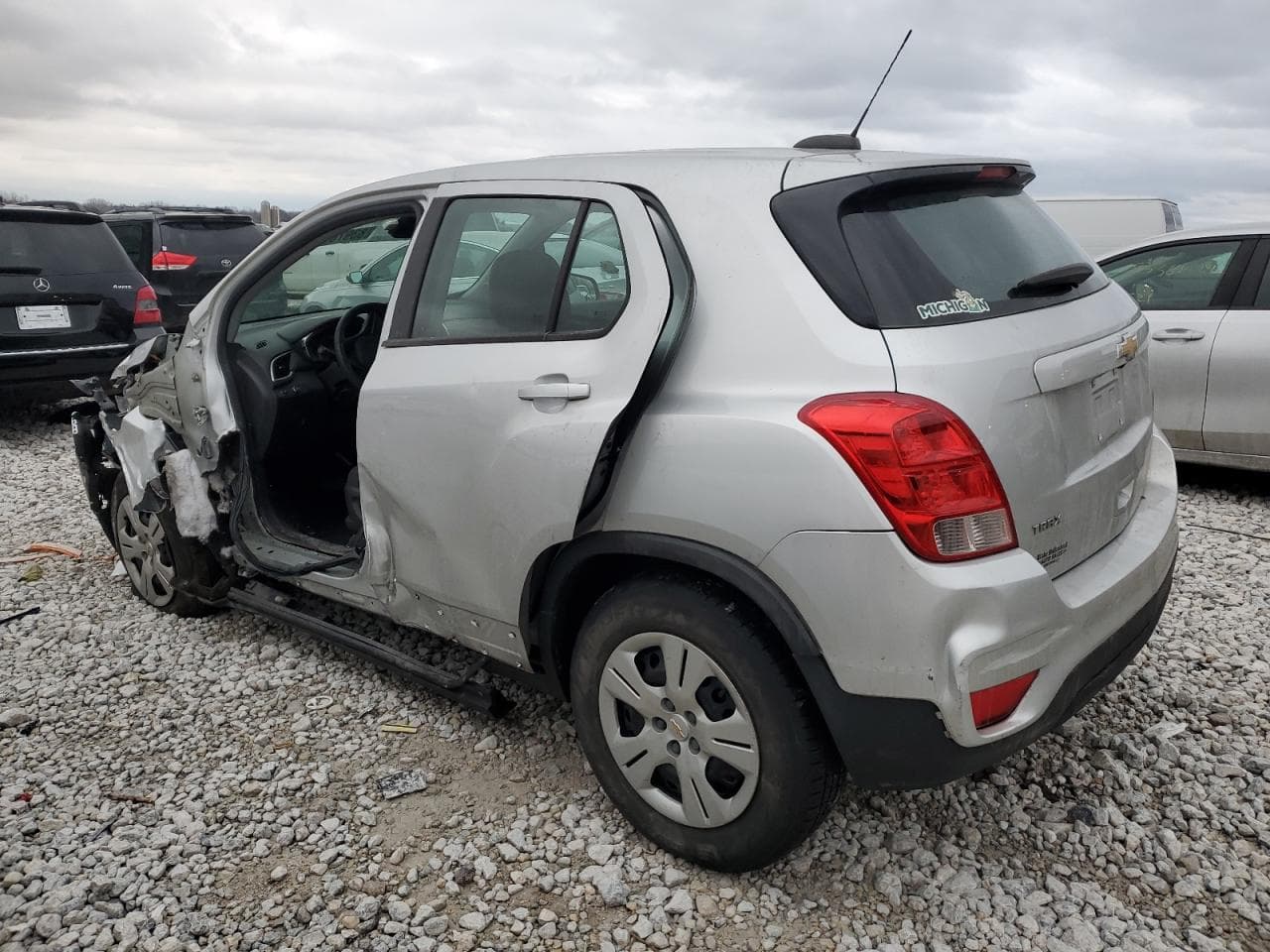 2017 Chevrolet Trax Ls - foto 2