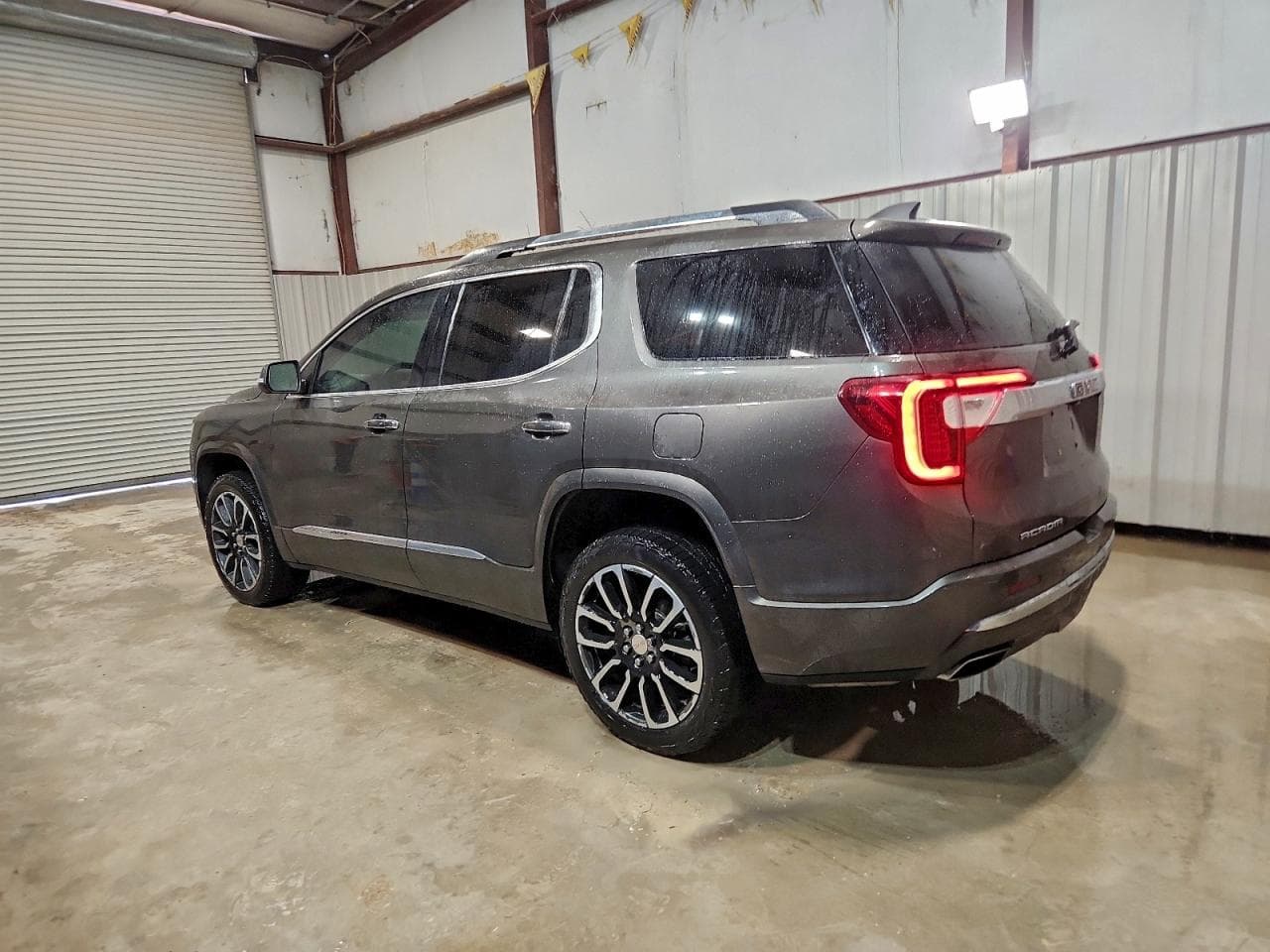 2020 GMC Acadia Denali - foto 2