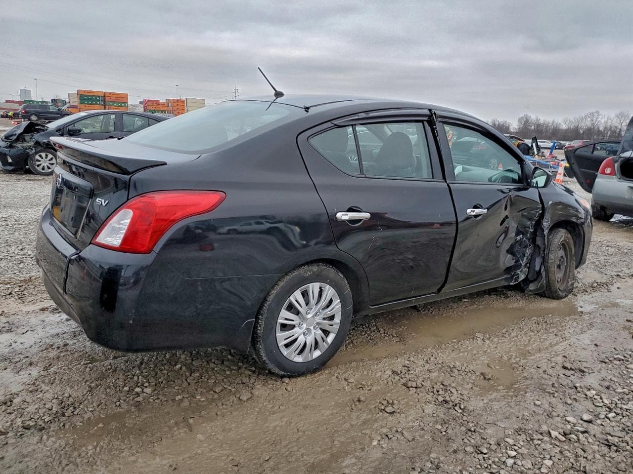 2016 Nissan Versa S - foto 3