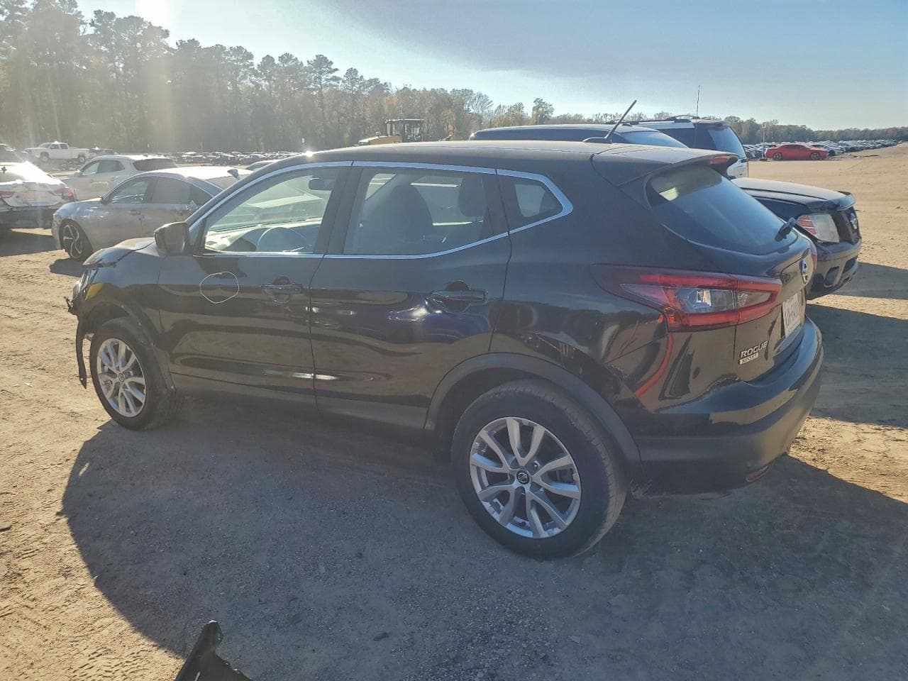2021 Nissan Rogue Sport S - foto 2