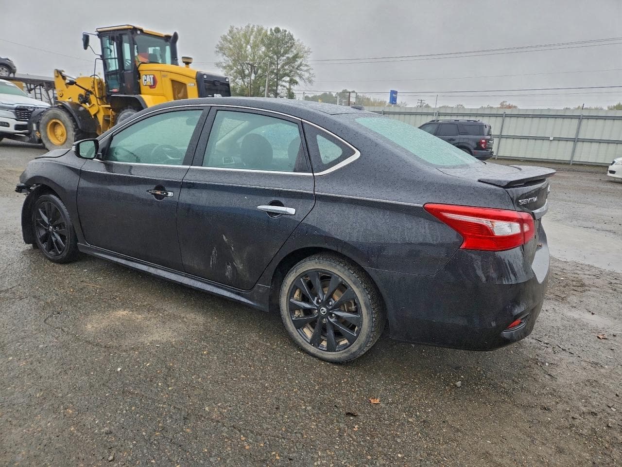2017 Nissan Sentra S - foto 2