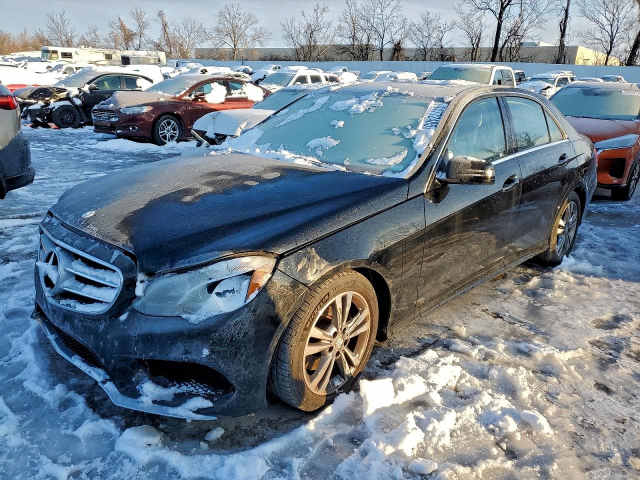 Mercedes-Benz E-klasse 2016 z USA