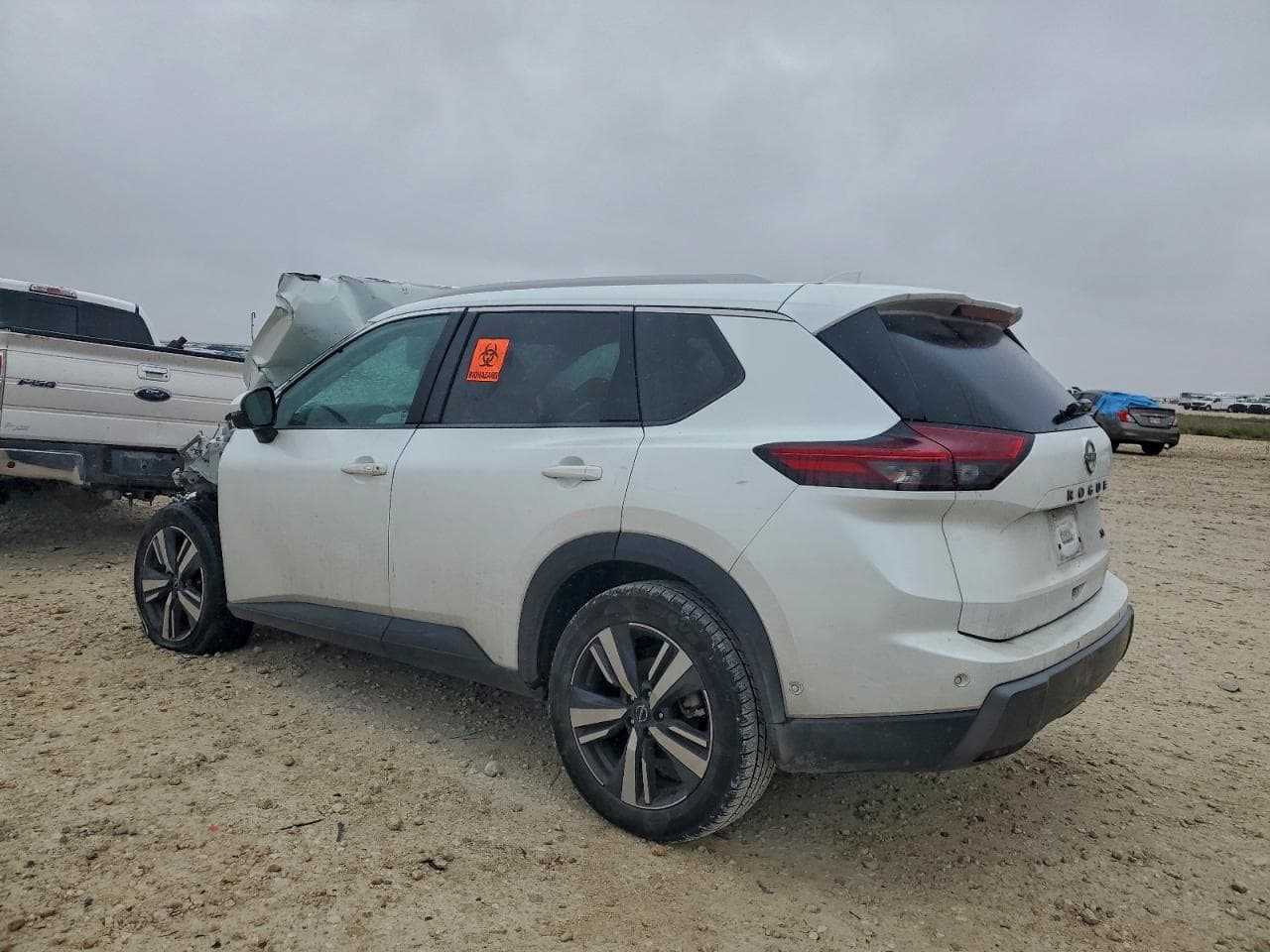 2024 Nissan Rogue Sl - foto 2