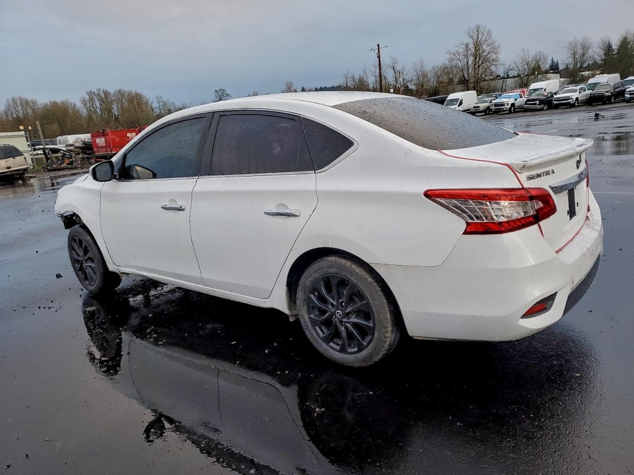 2017 Nissan Sentra S - foto 2