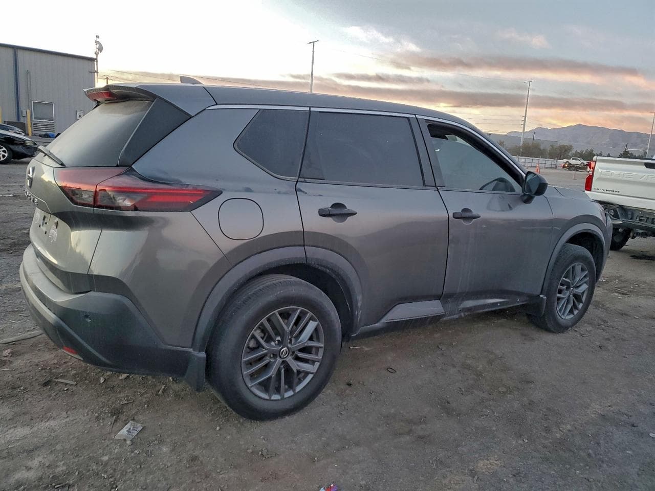 2021 Nissan Rogue S - foto 3