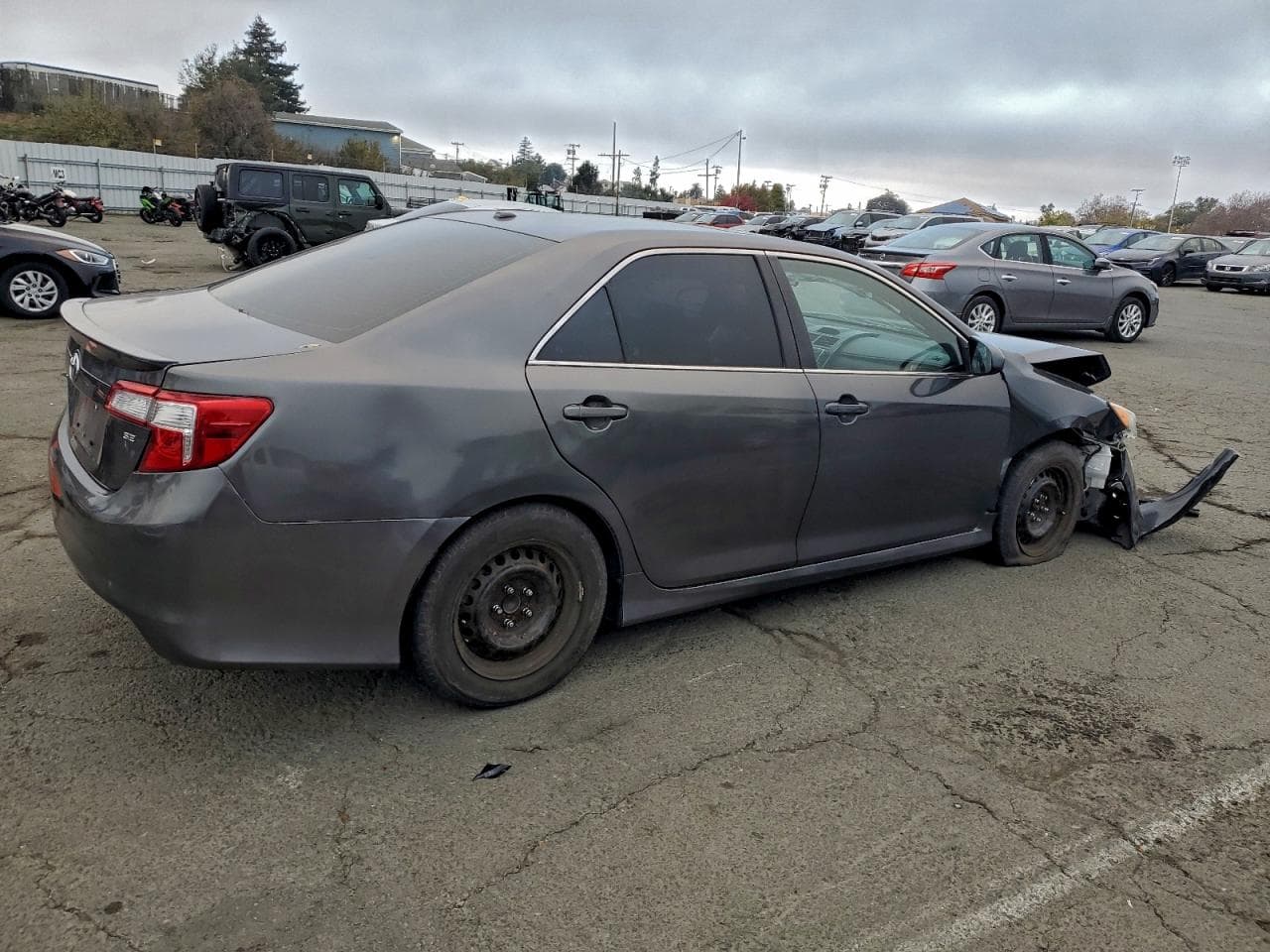 2014 Toyota Camry L - foto 3