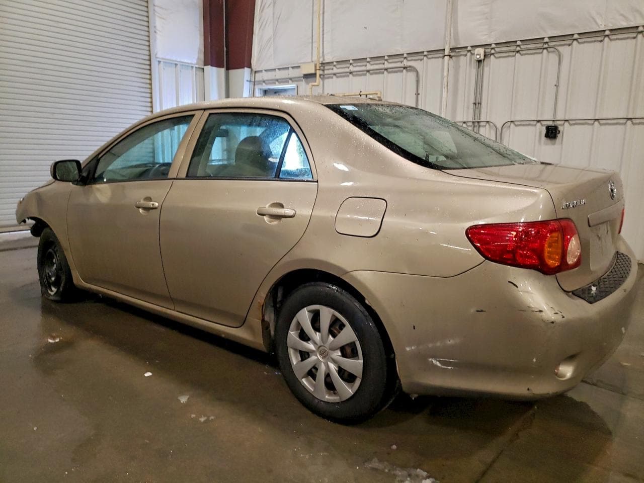 2010 Toyota Corolla Base - foto 2