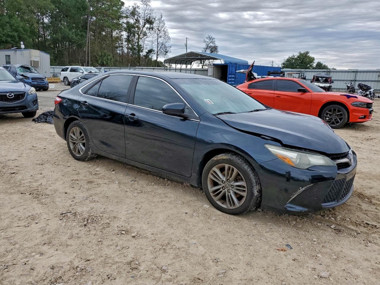 2016 Toyota Camry Le - foto 4