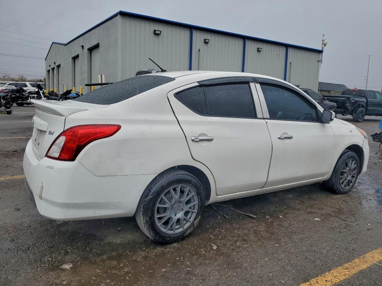 2017 Nissan Versa S - foto 3