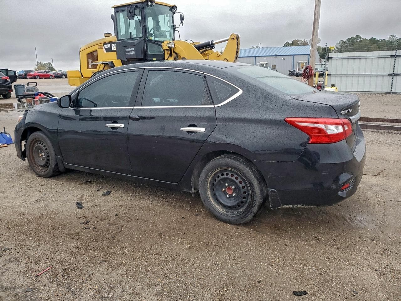 2017 Nissan Sentra S - foto 2