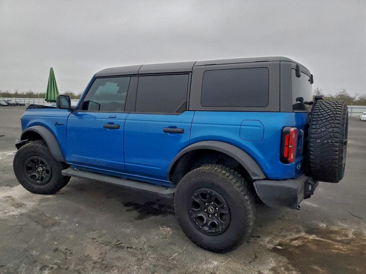 2023 Ford Bronco Base - foto 2
