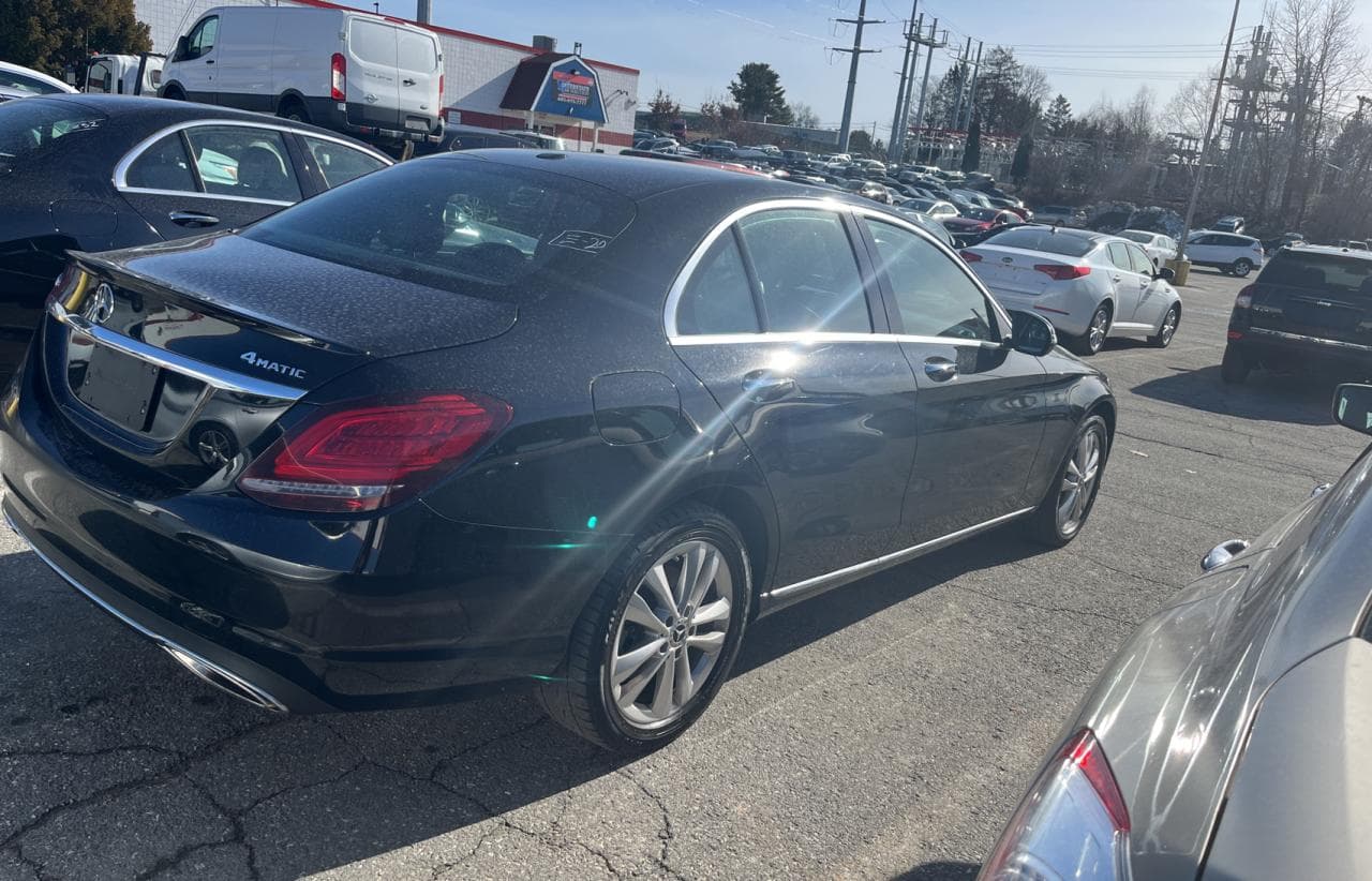 2019 Mercedes-Benz C 300 4Matic - foto 4