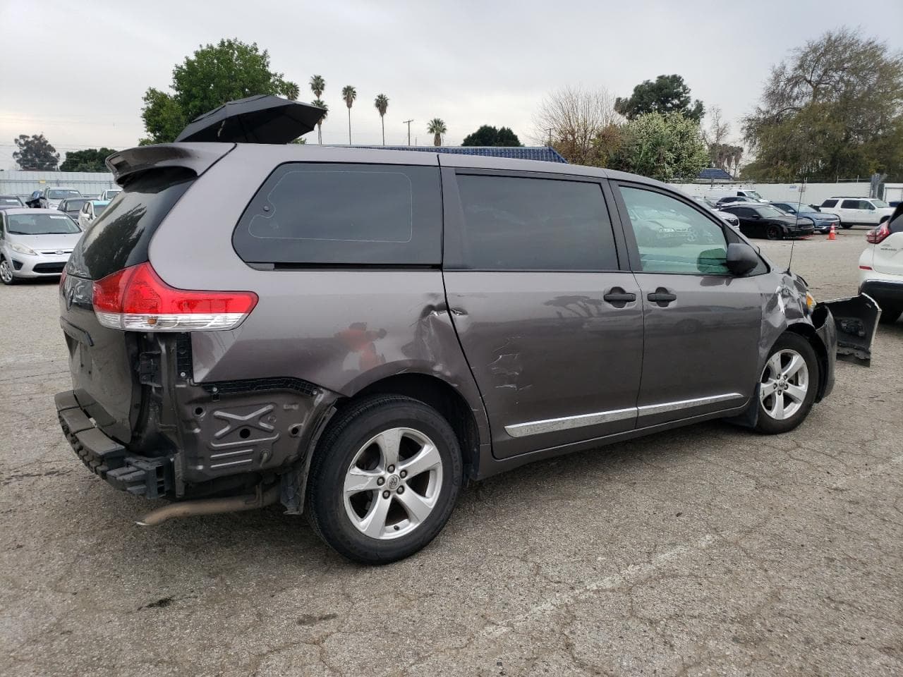 2013 Toyota Sienna - foto 3