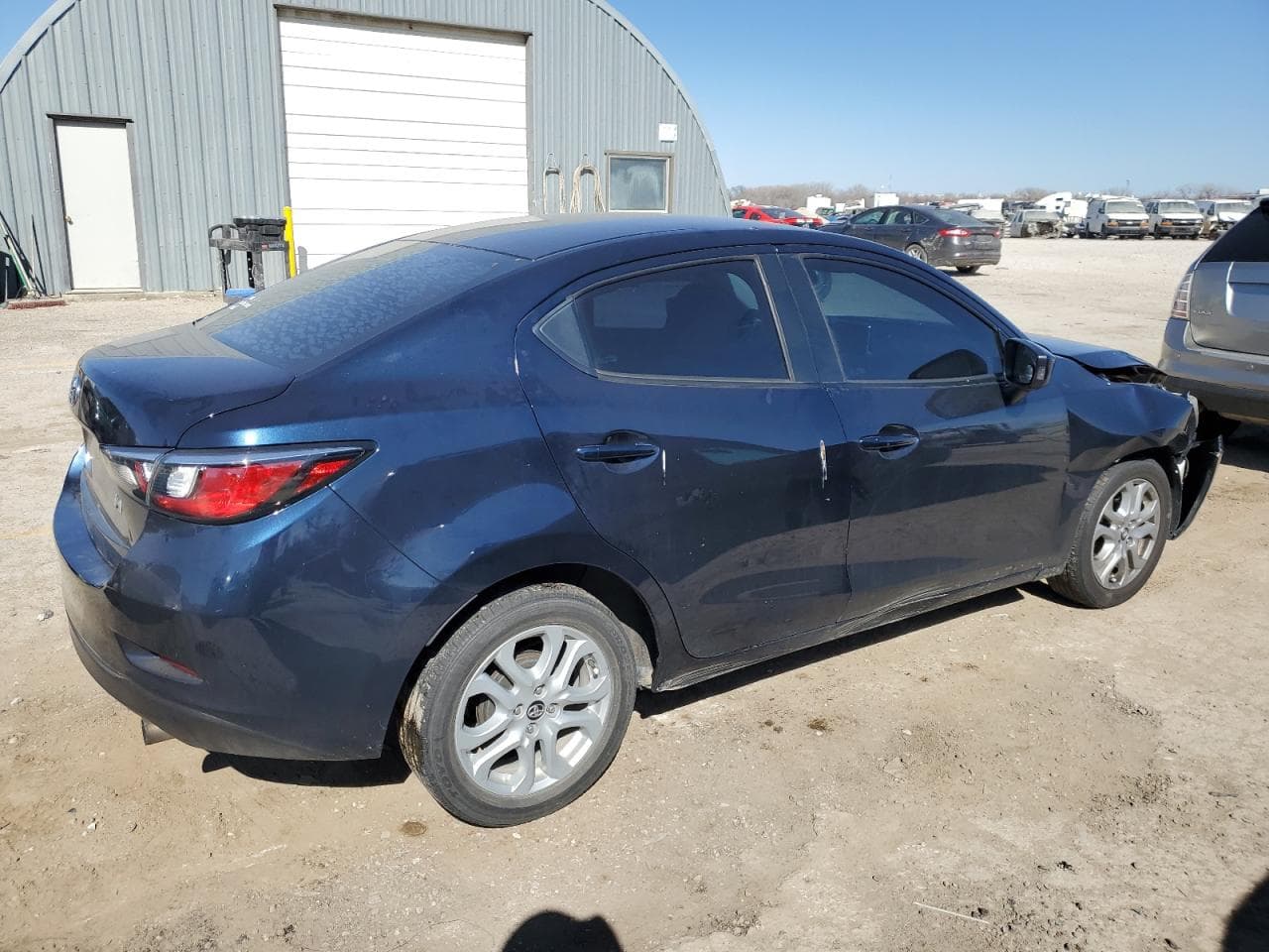 2017 Toyota Yaris Ia - foto 3