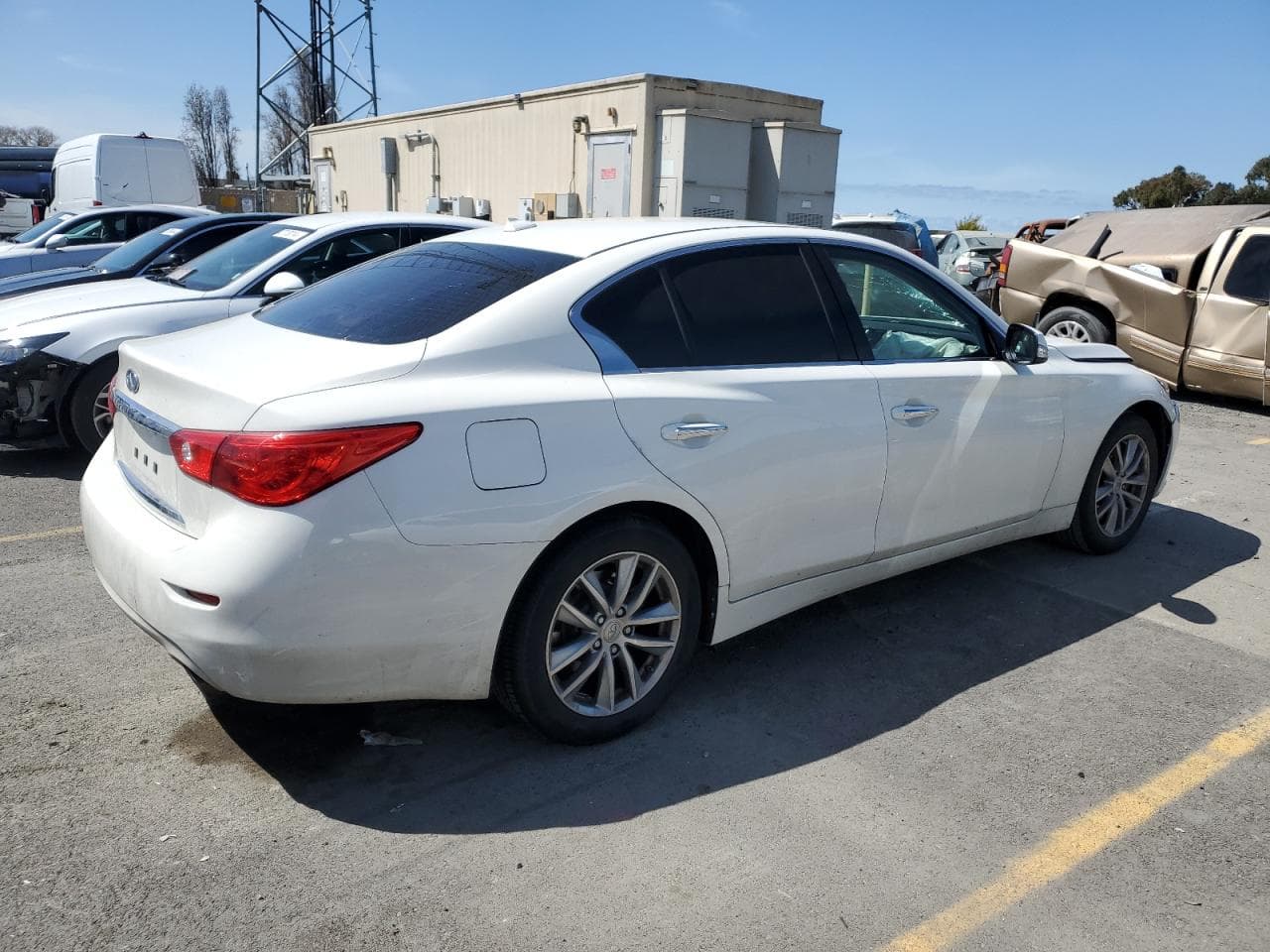 2017 Infiniti Q50 Base - foto 3