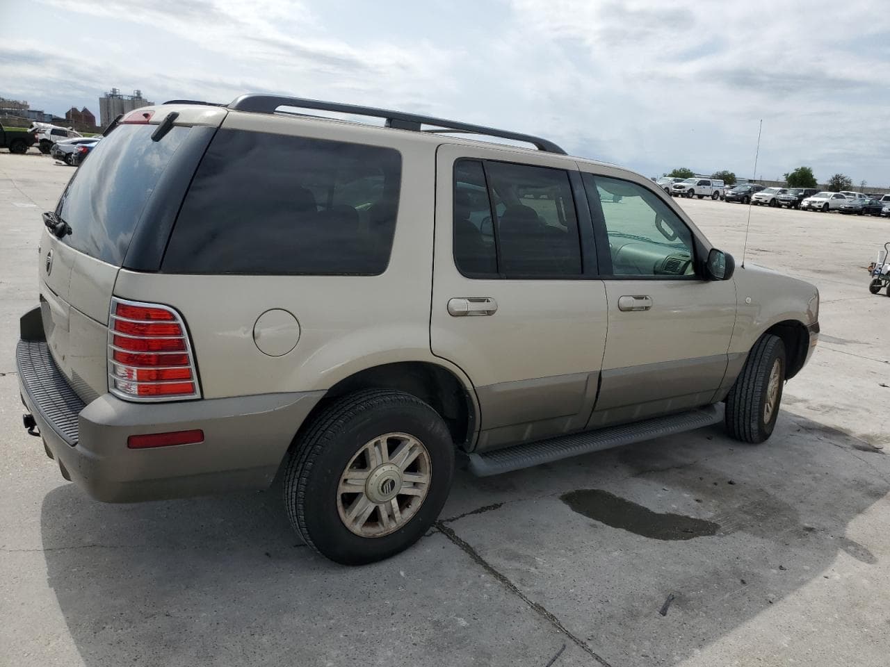 2004 Mercury Mountaineer - foto 3