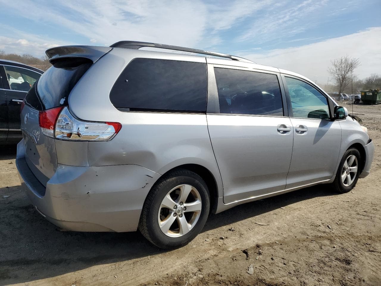2013 Toyota Sienna Le - foto 3