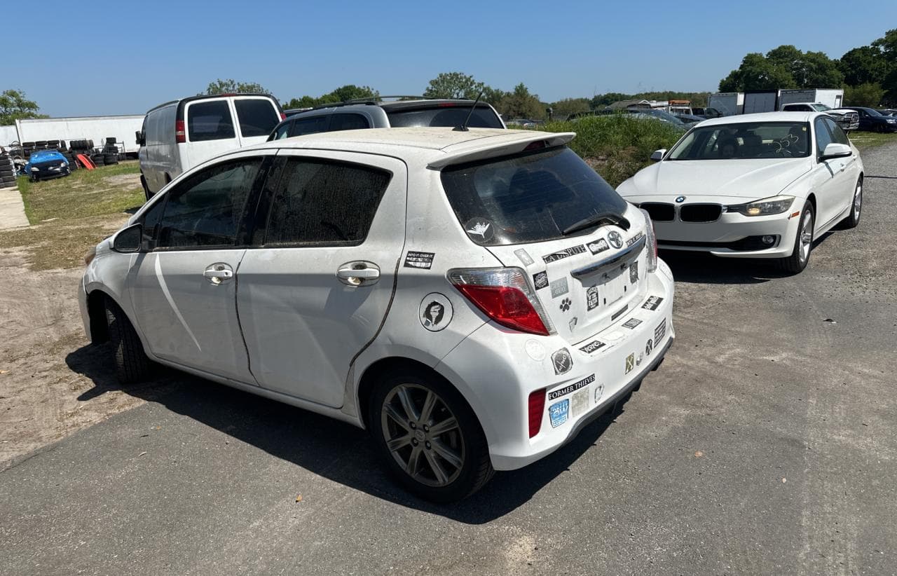 2012 Toyota Yaris - foto 3