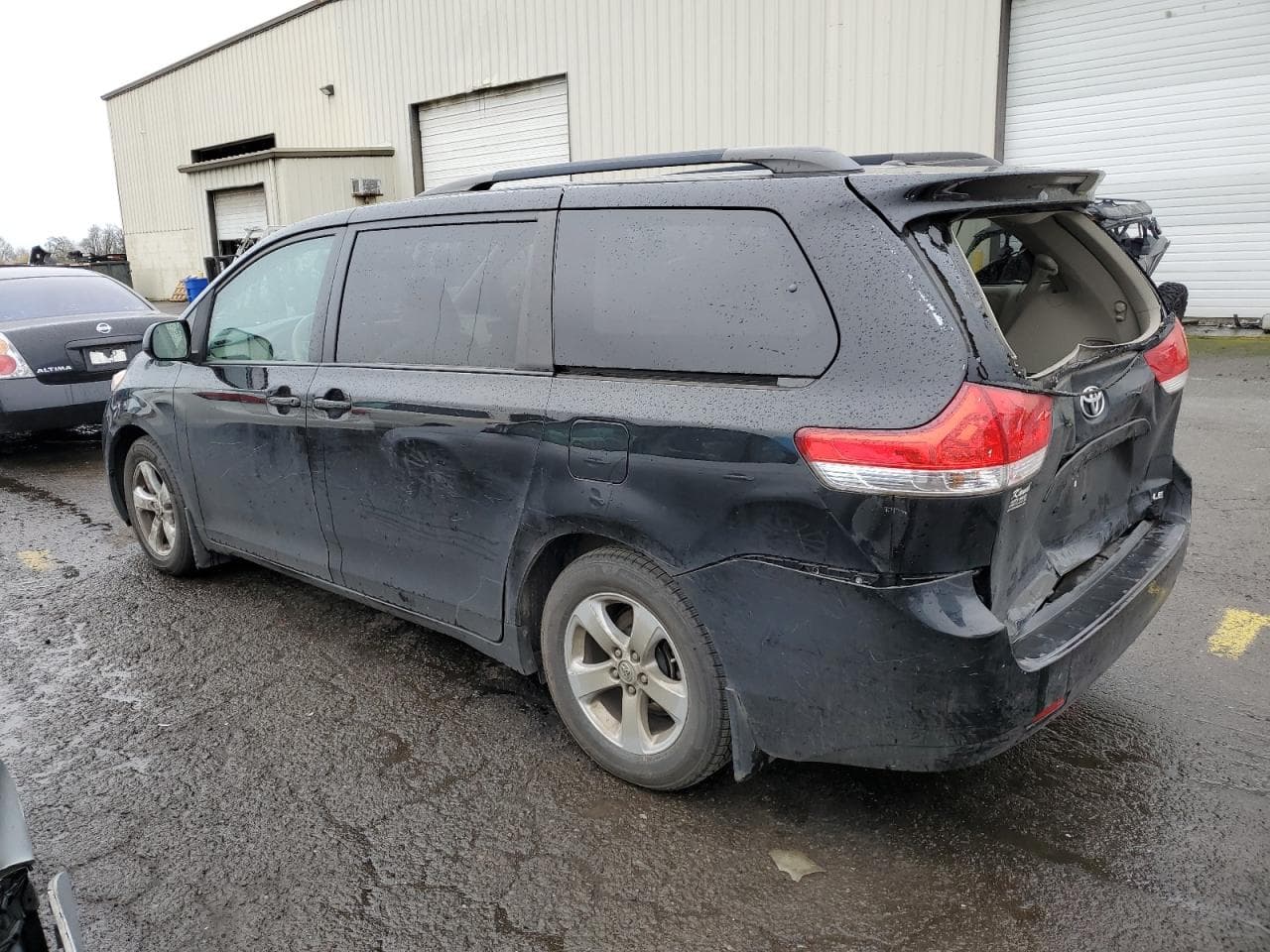 2014 Toyota Sienna Le - foto 2