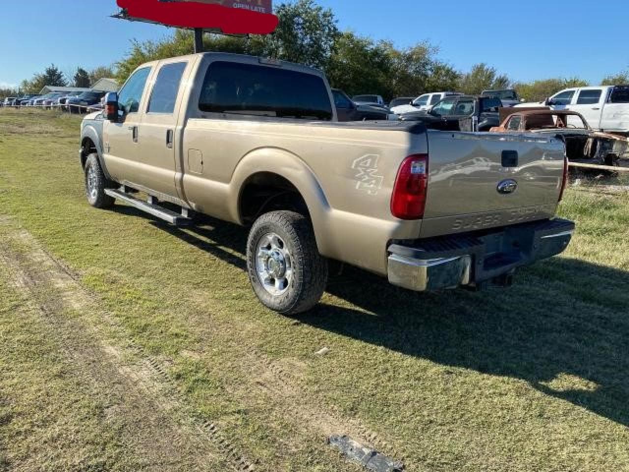 2011 Ford F350 Super Duty - foto 3