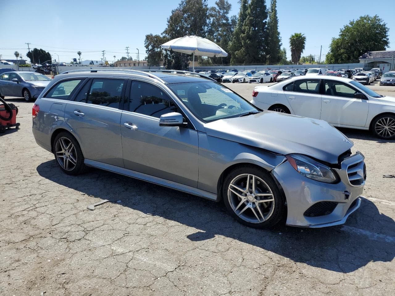 2015 Mercedes-Benz E 350 4Matic - foto 4