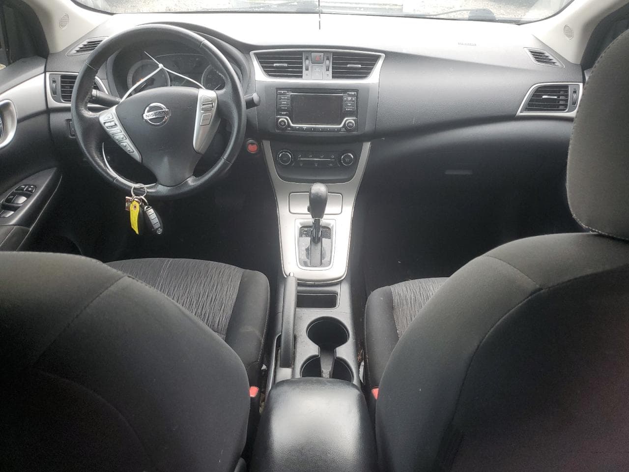 2015 Nissan Sentra S - foto 2
