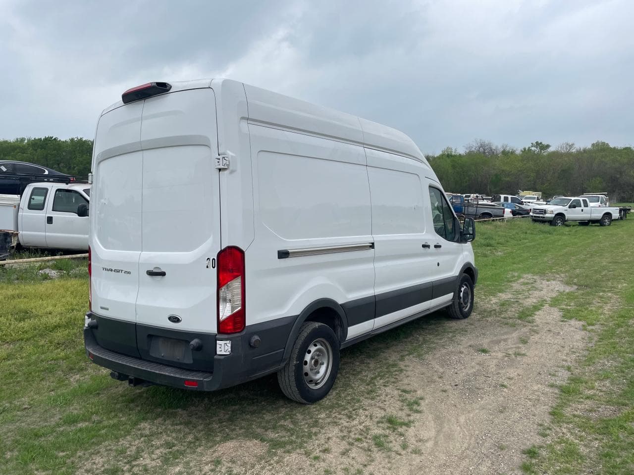 2018 Ford Transit-250 - foto 4