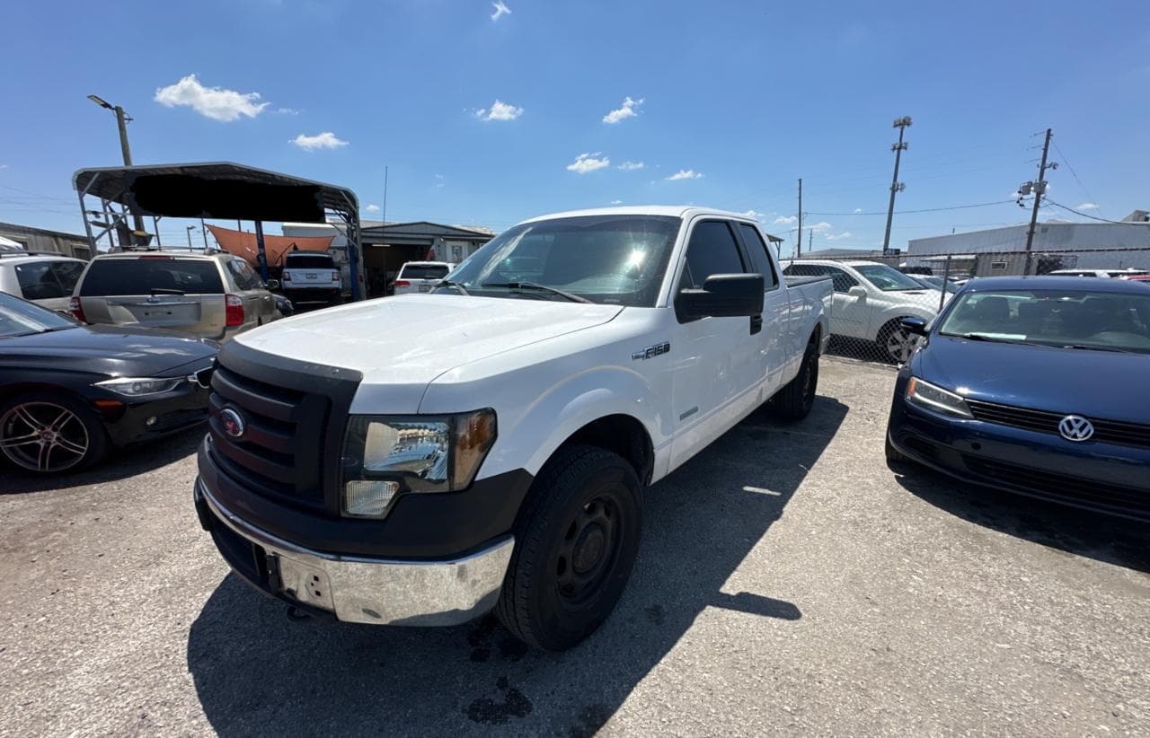 2014 Ford F150 Super Cab - foto 2