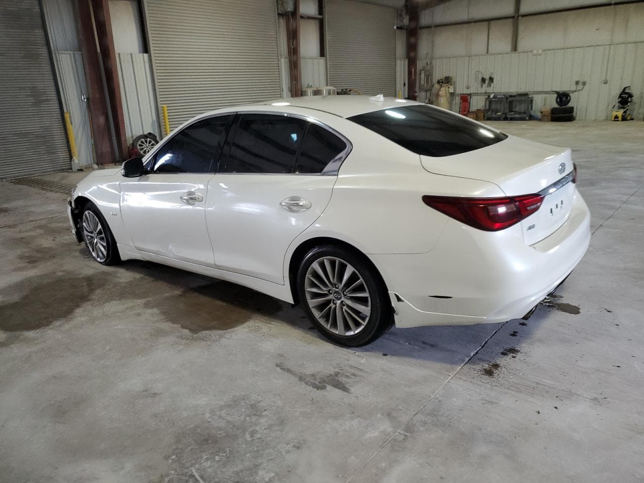 2018 Infiniti Q50 3.0T Luxe - foto 2