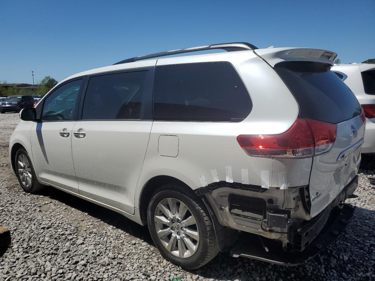 2013 Toyota Sienna Xle - foto 2