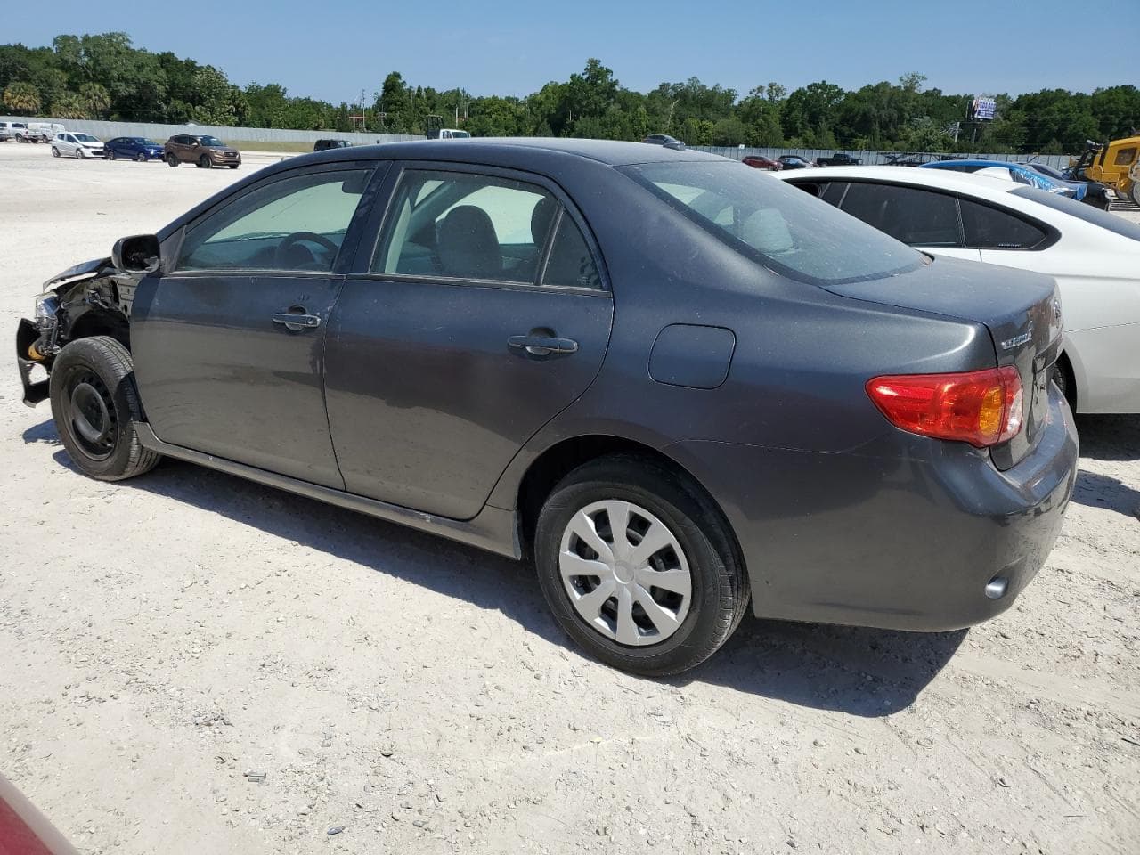 2010 Toyota Corolla Base - foto 2