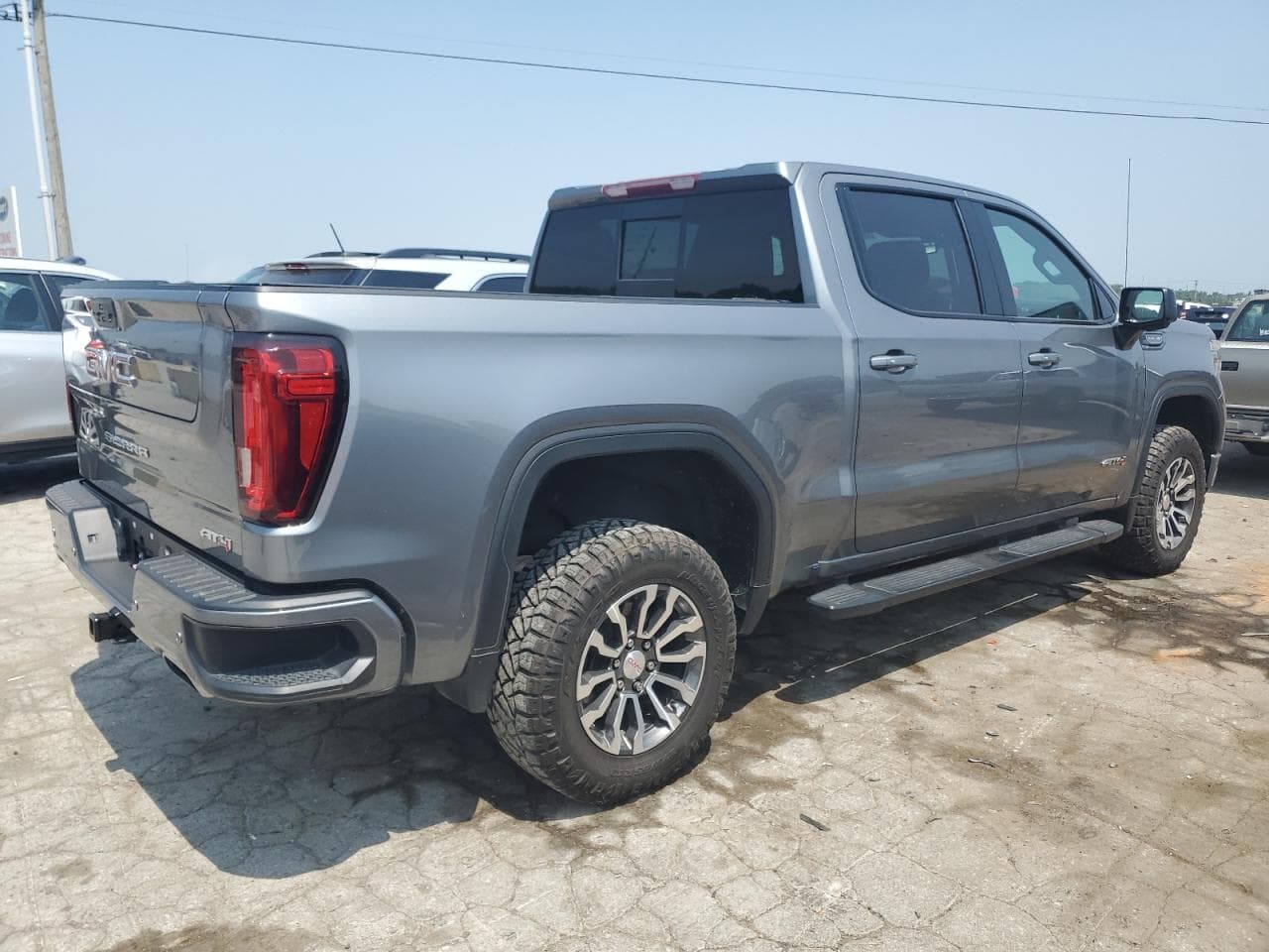 2020 GMC Sierra K1500 At4 - foto 3