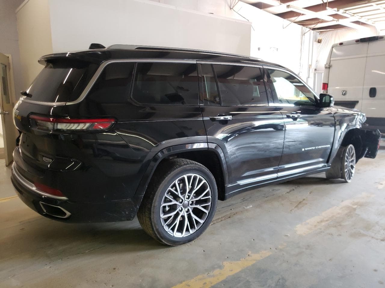 2021 Jeep Grand Cherokee L Summit - foto 3