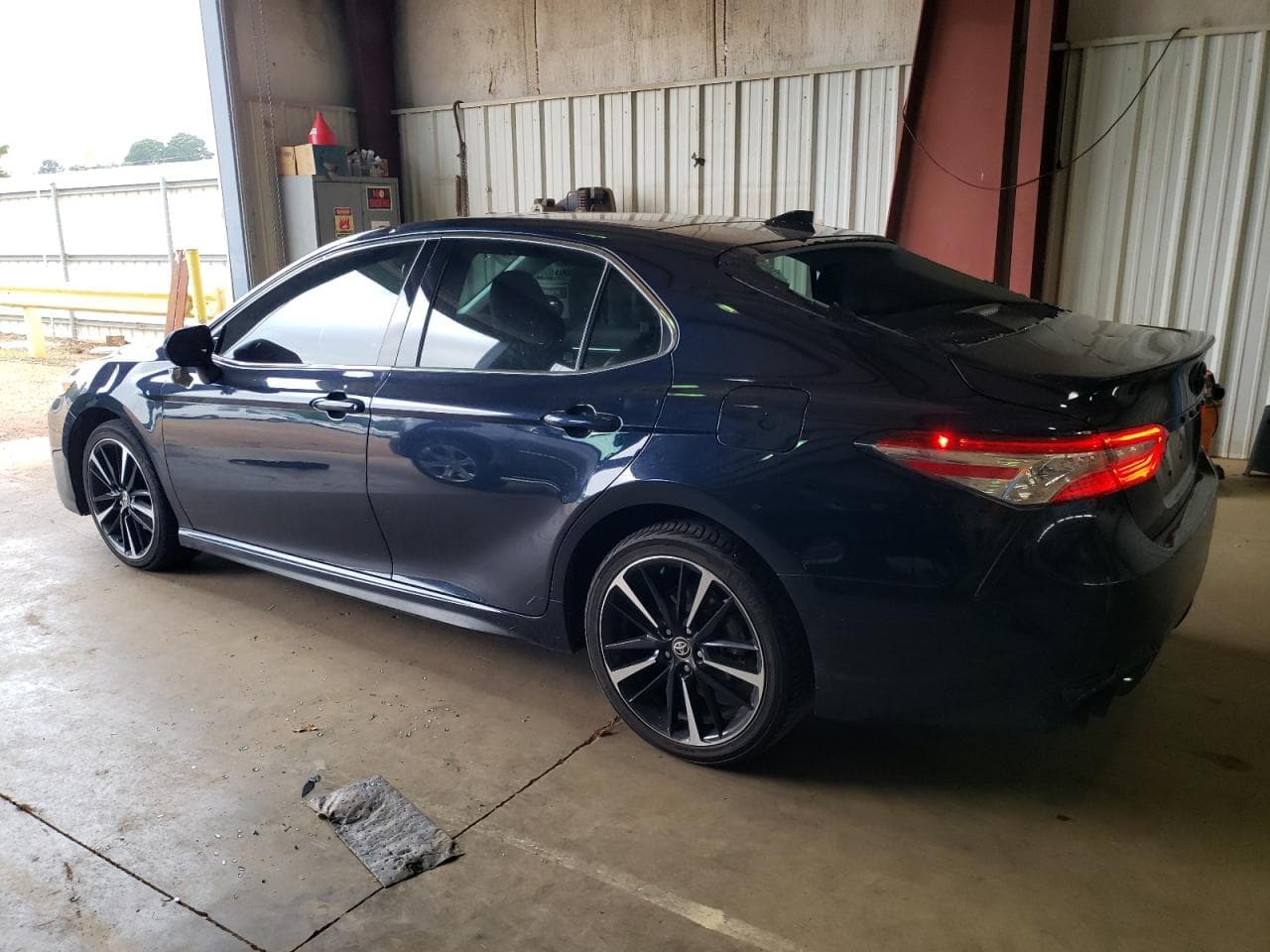 2020 Toyota Camry Xse - foto 2