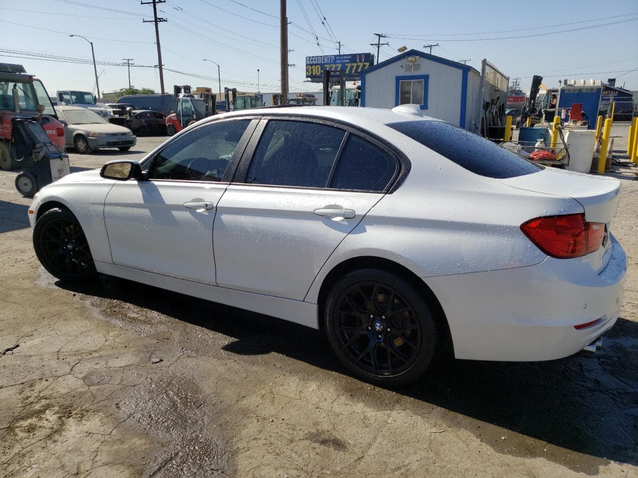 2014 BMW 328I - foto 2
