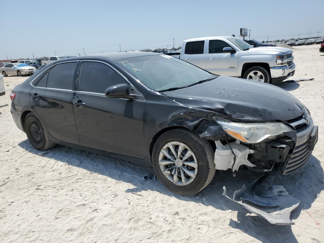 2017 Toyota Camry Le - foto 4