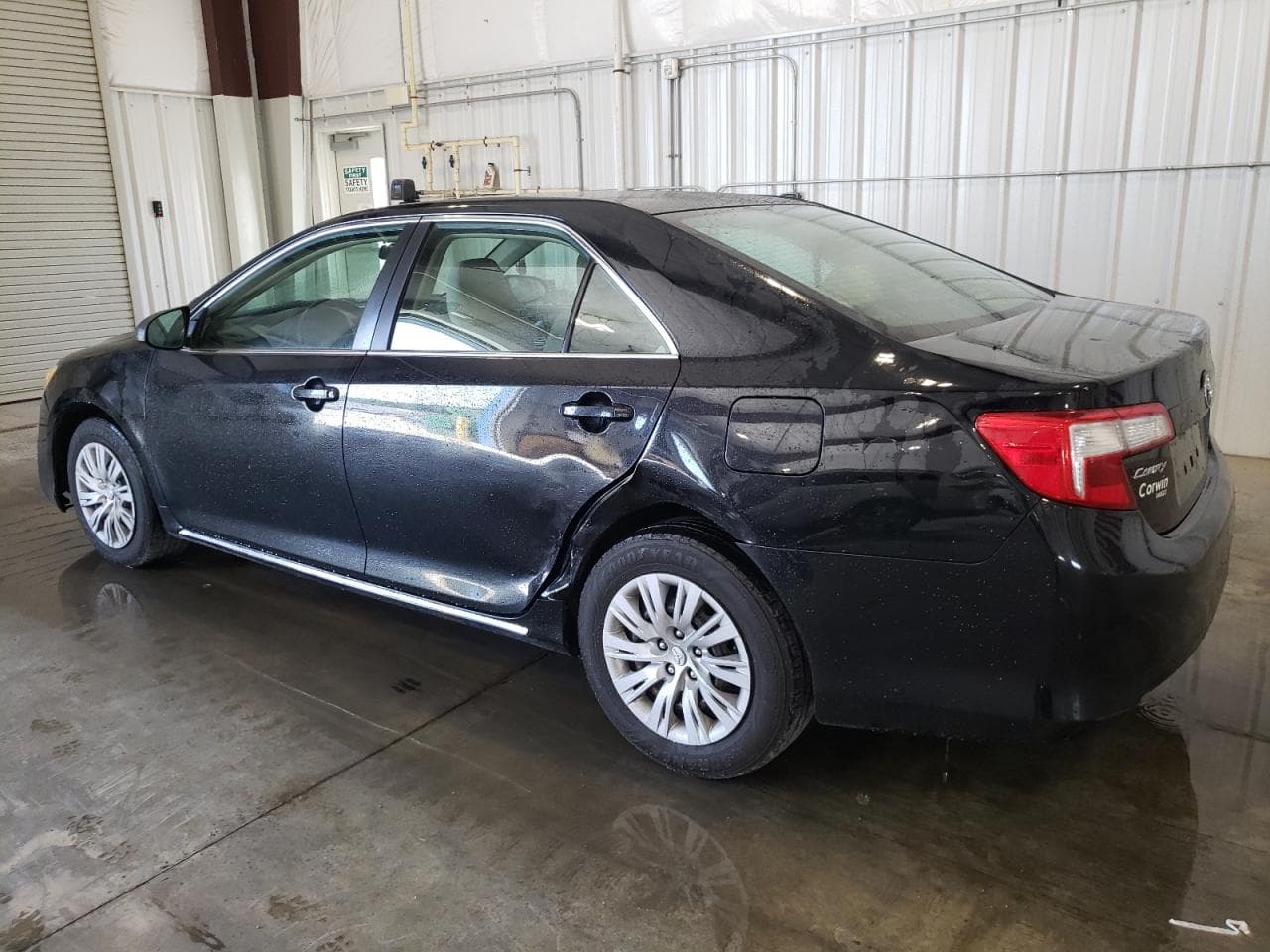 2012 Toyota Camry Le - foto 2