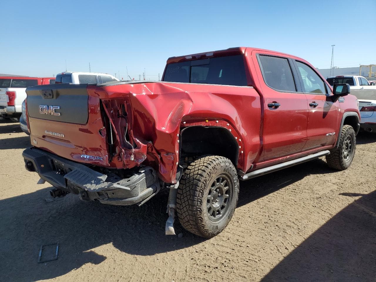 2023 GMC Sierra K1500 At4X - foto 3