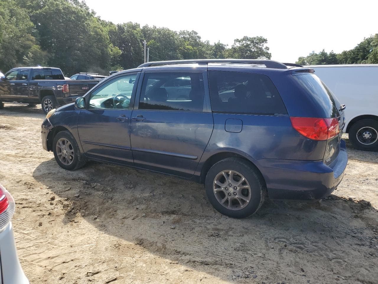 2006 Toyota Sienna Le - foto 2
