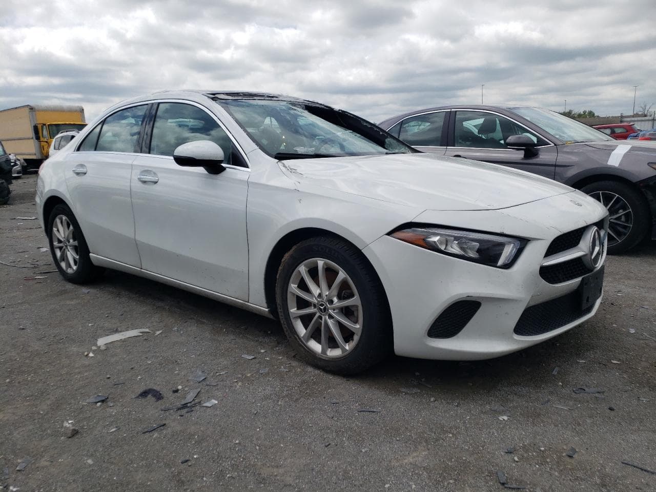 2020 Mercedes-Benz A 220 4Matic - foto 4