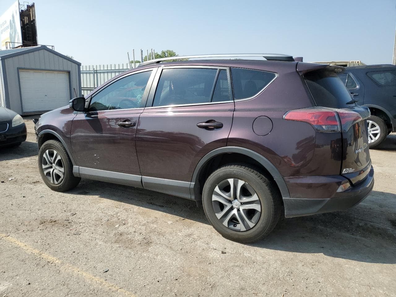 2018 Toyota Rav4 Le - foto 2