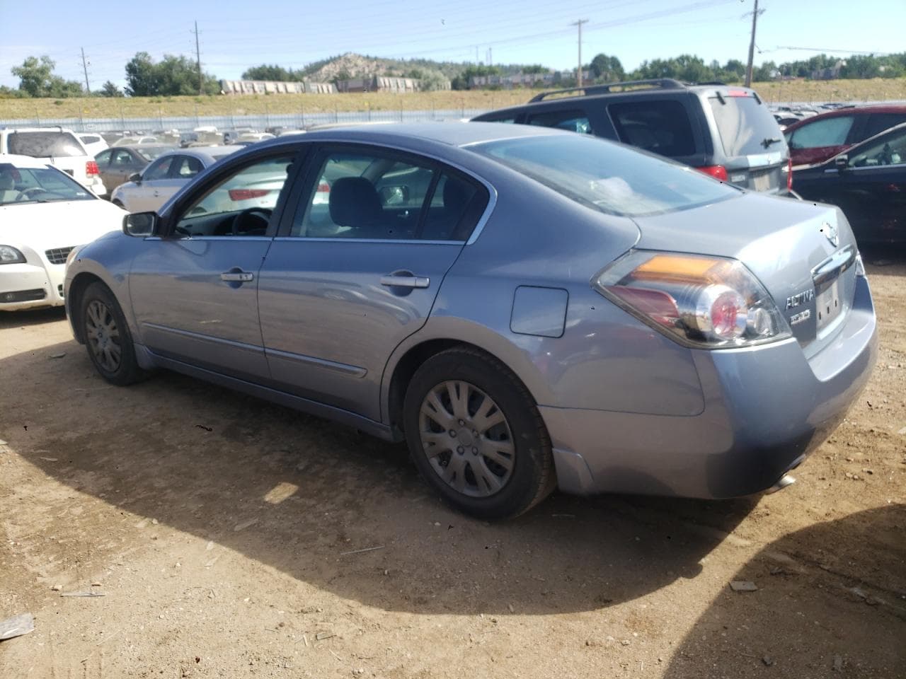 2010 Nissan Altima 2.5 - foto 2
