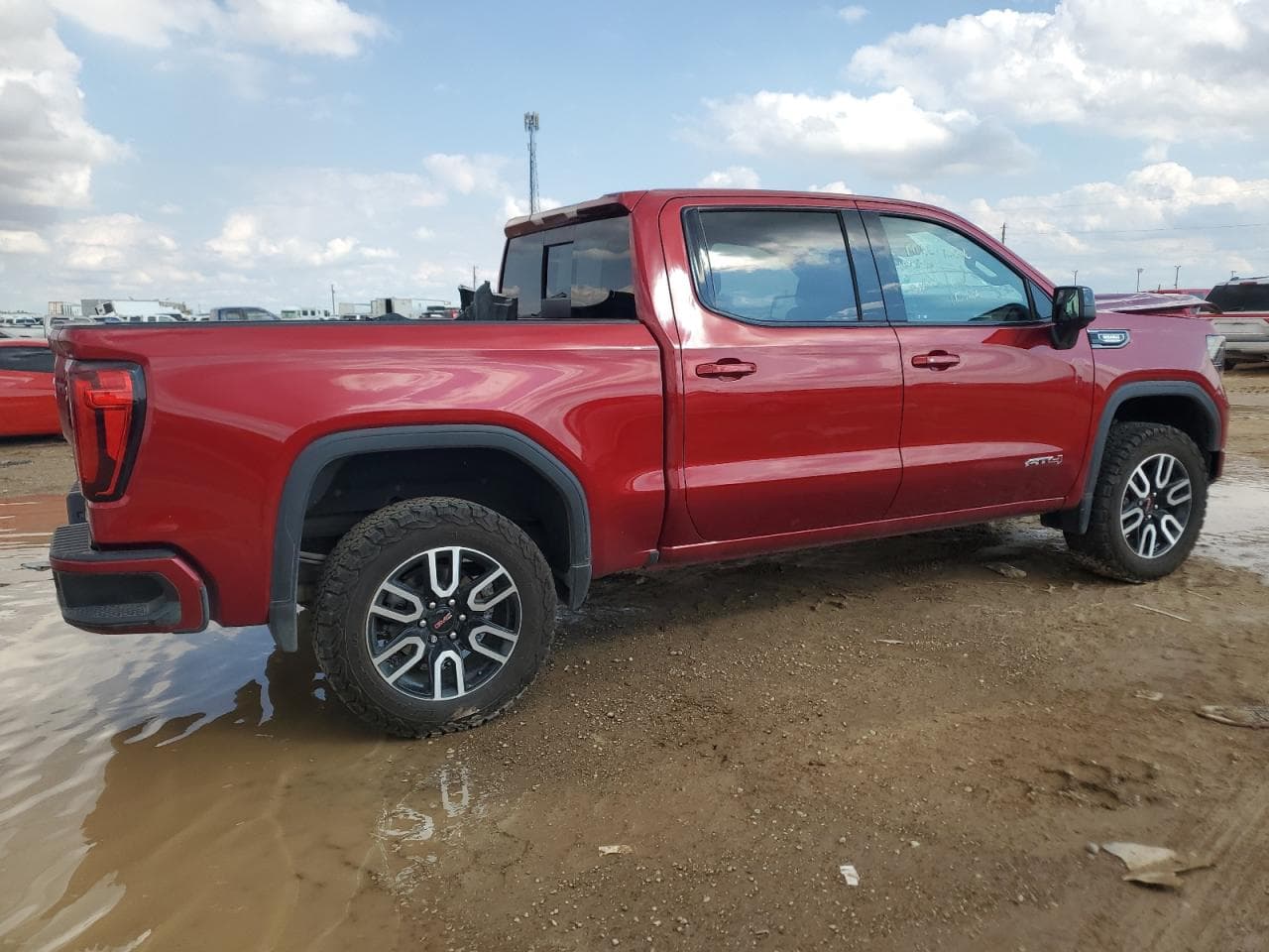 2022 GMC Sierra K1500 At4