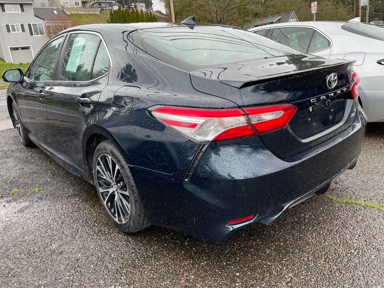 2020 Toyota Camry Se - foto 3