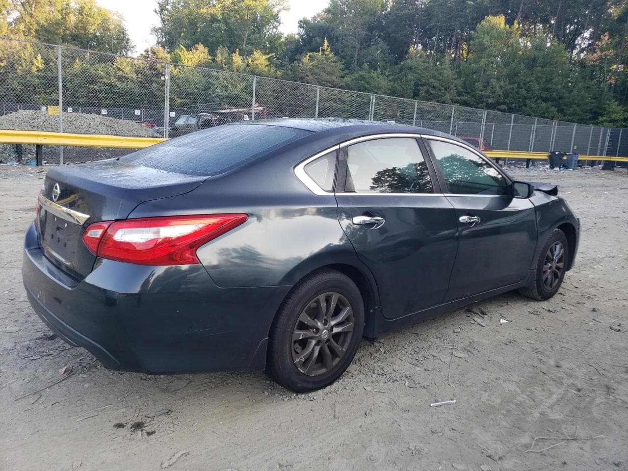 2017 Nissan Altima 2.5 - foto 3