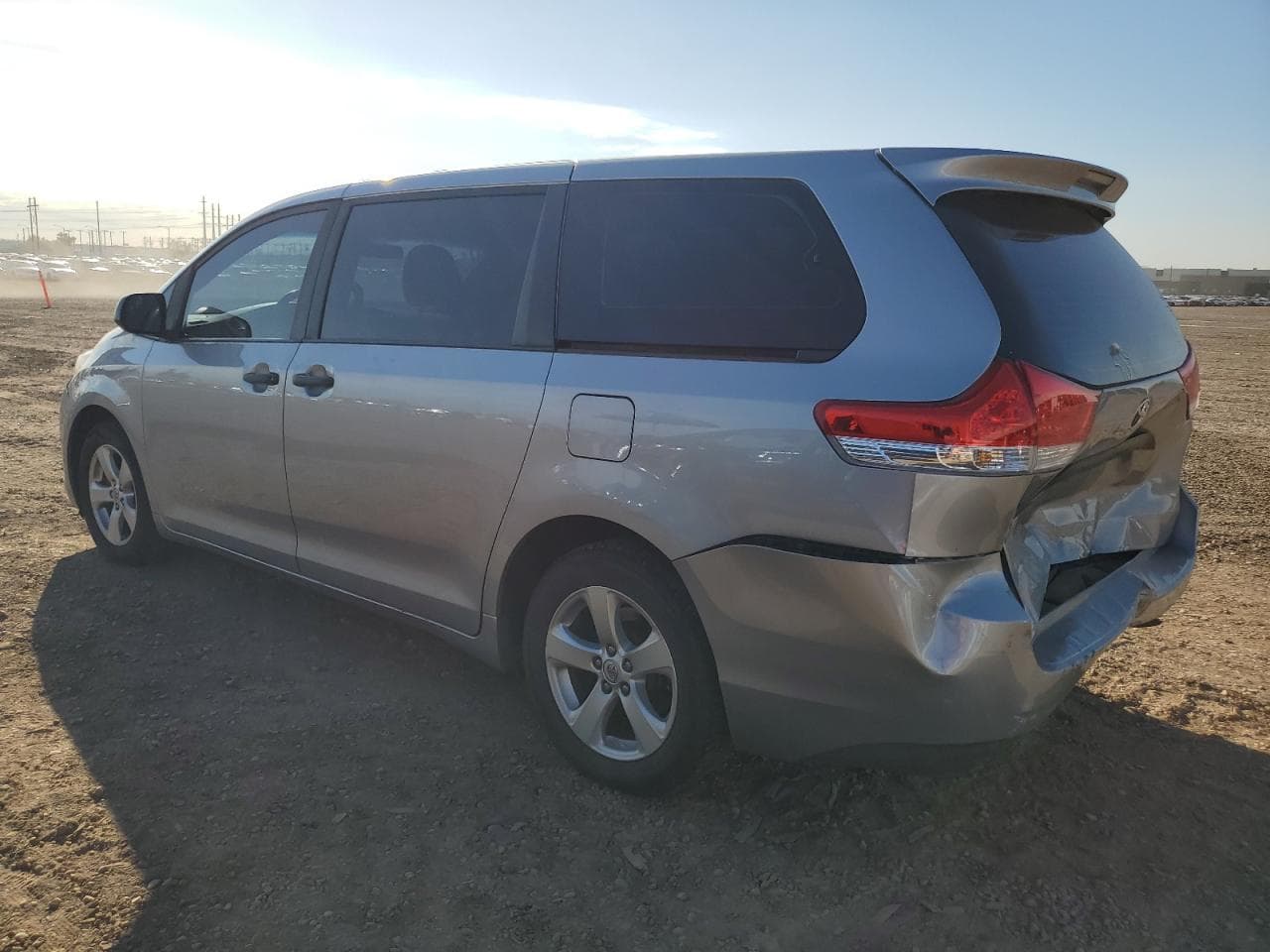 2014 Toyota Sienna - foto 2