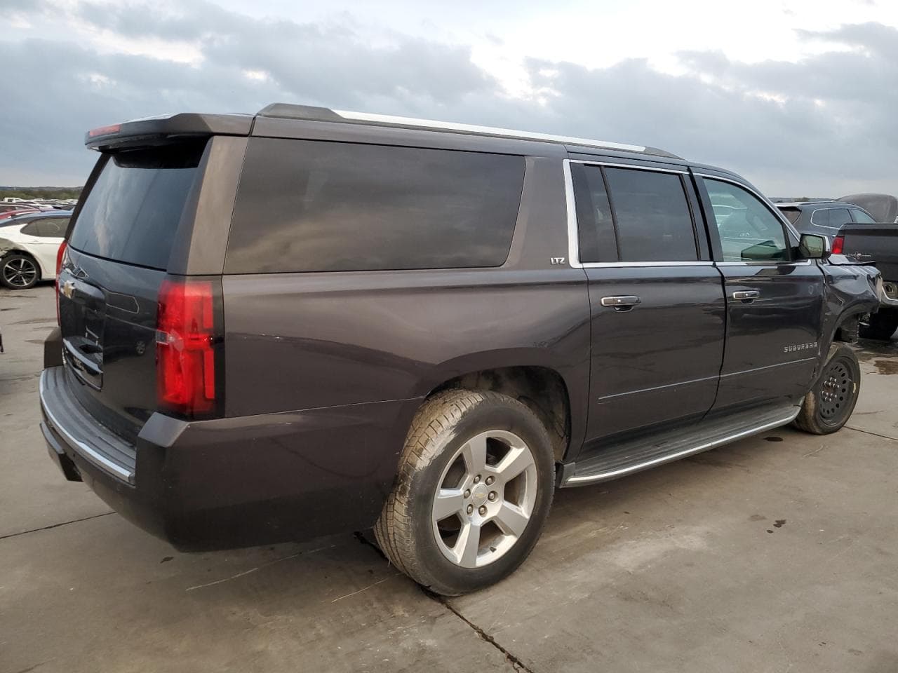 2016 Chevrolet Suburban C1500 Ltz - foto 3