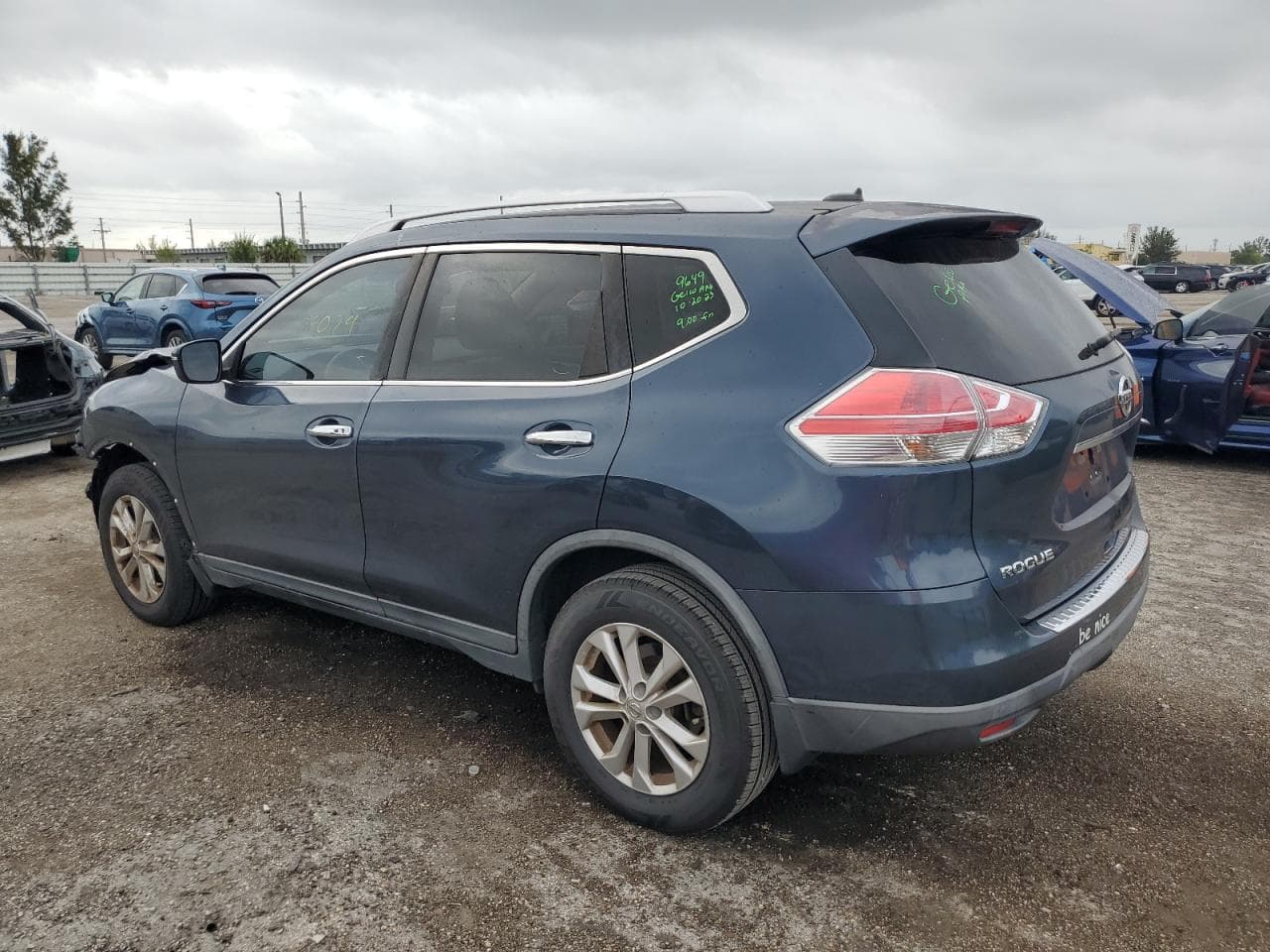 2016 Nissan Rogue S - foto 2