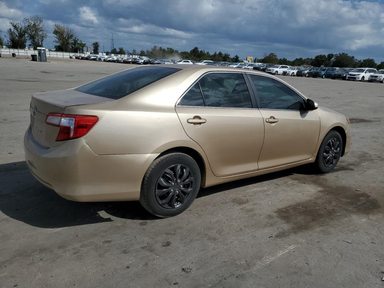 2012 Toyota Camry L - foto 3