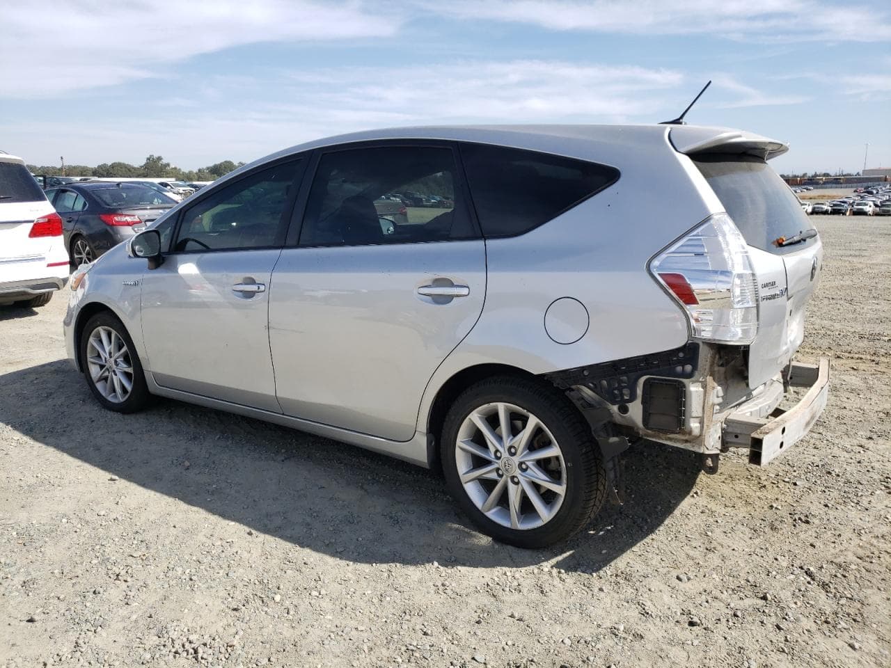 2013 Toyota Prius V - foto 2